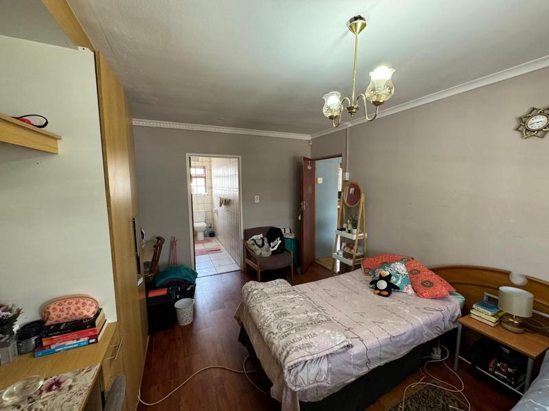 10 Bedroom Property for Sale in Belhar Western Cape